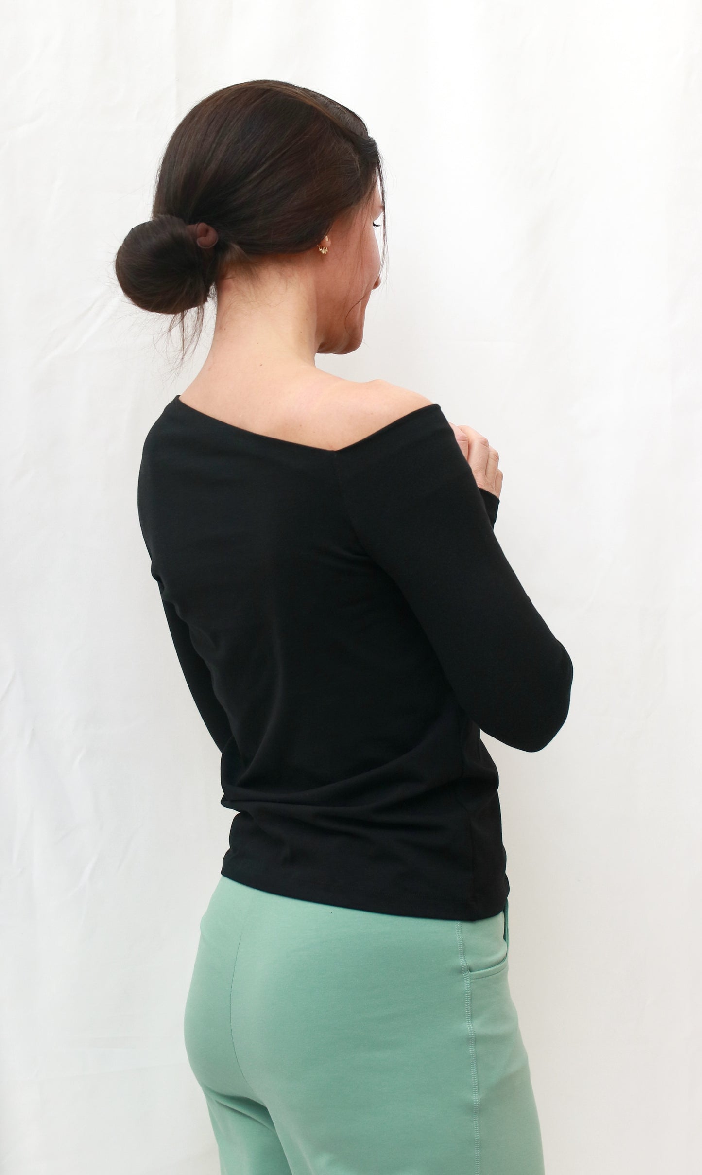 Asymmetrisches One-Shoulder-Shirt Divya